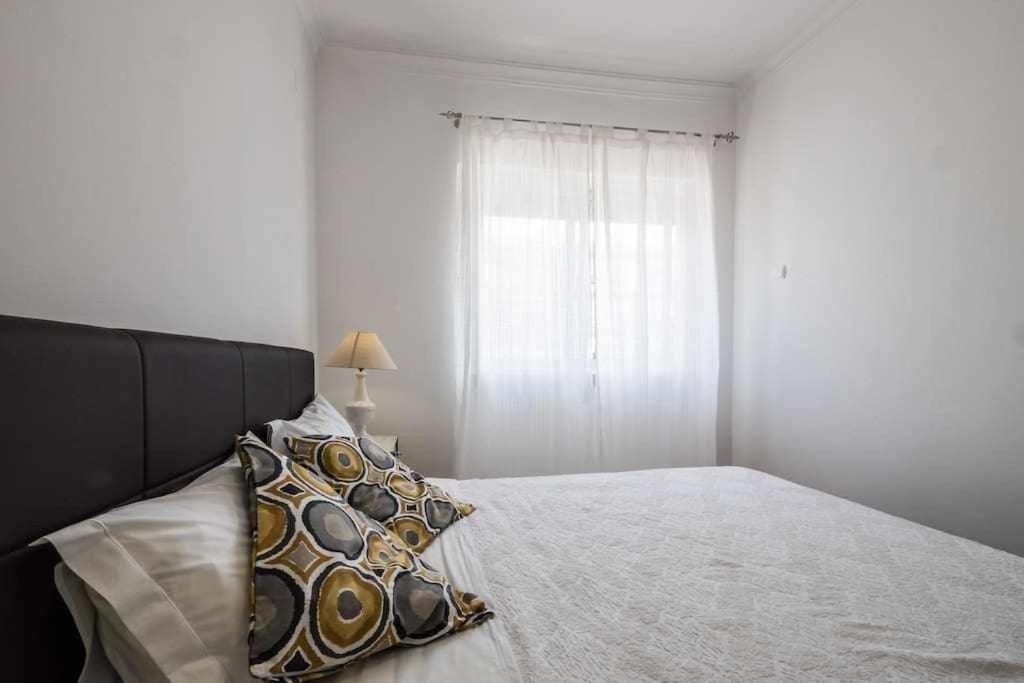 Apart Lisboa Confortavel 2 Quartos Com Terraco Одивелаш Экстерьер фото