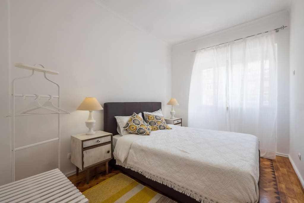 Apart Lisboa Confortavel 2 Quartos Com Terraco Одивелаш Экстерьер фото